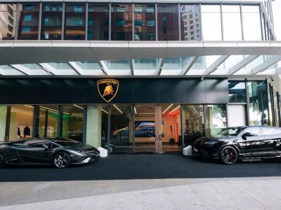 Nhà phân phối Rolls-Royce, Lamborghini lấn sân mảng bất động sản