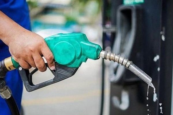 Cần đưa xăng dầu lên sàn giao dịch để phòng ngừa rủi ro biến động giá