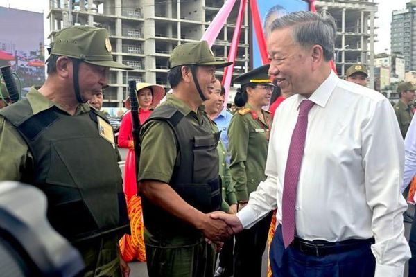 Chủ tịch nước Tô Lâm dự Lễ ra mắt lực lượng bảo vệ an ninh, trật tự tại cơ sở tại TP HCM