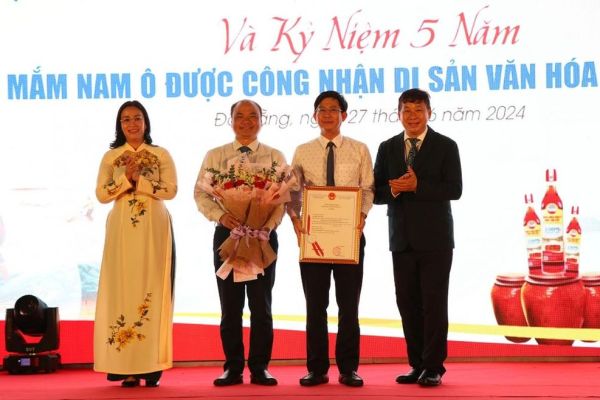 Công bố chỉ dẫn địa lý 'Nam Ô' cho sản phẩm nước mắm truyền thống của Đà Nẵng