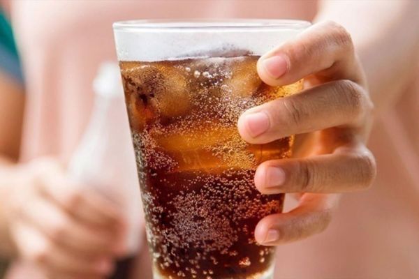 Hệ lụy từ đồ uống có đường với sức khỏe: Cần áp dụng thuế tiêu thụ đặc biệt
