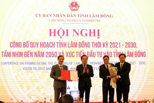 Lâm Đồng thu hút đầu tư hơn 125.000 tỷ đồng tại lễ công bố quy hoạch tỉnh