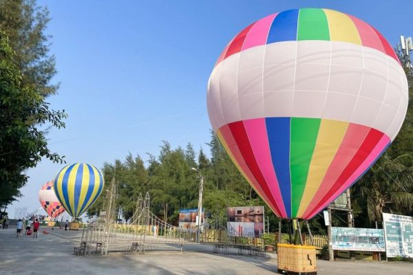 Trình diễn khinh khí cầu bay: Điểm nhấn trong tuần du lịch tỉnh Thái Bình năm 2024