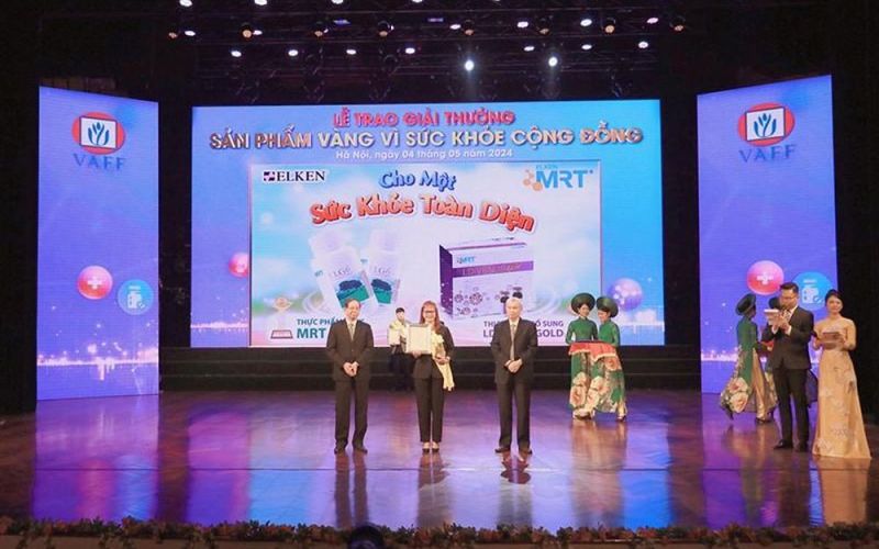 Elken Việt Nam tiếp tục được trao 'Giải thưởng Sản phẩm vàng Vì sức khỏe cộng đồng' năm 2024