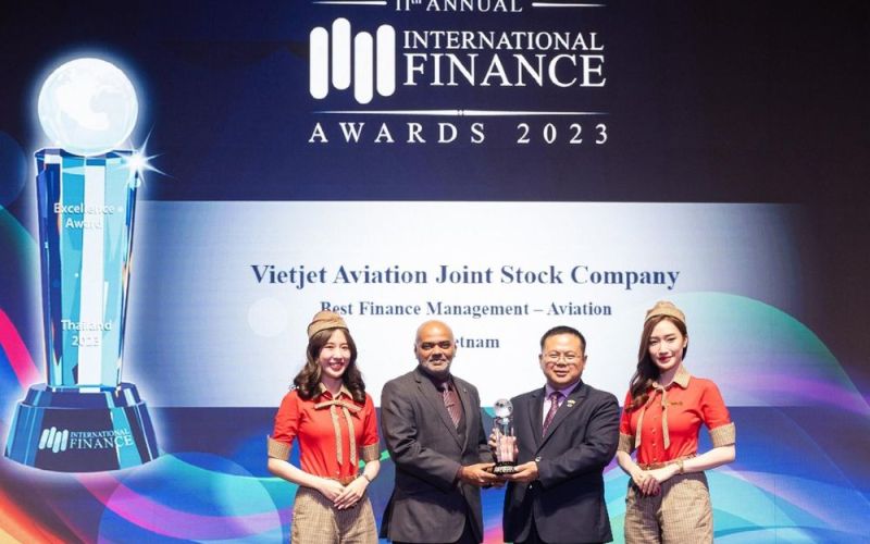 Vietjet Air được vinh danh loạt giải thưởng về quản trị tài chính và hàng không